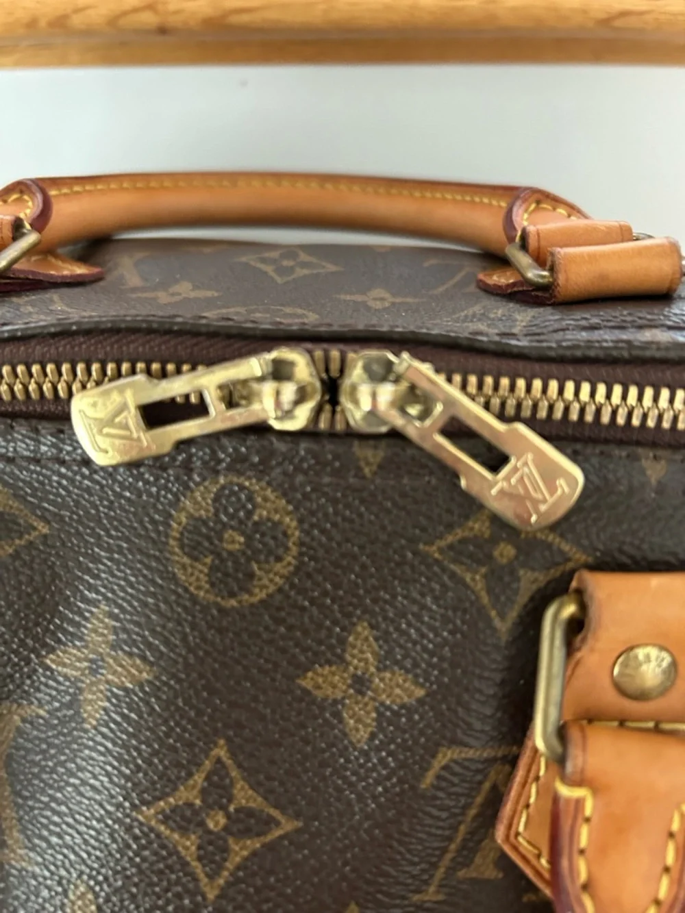 Louis Vuitton Monogram Speedy 30 Bandoulière - Picture 6 of 9